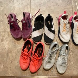 A bunch size 7 Nike shoes